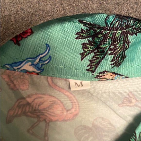 Tropical Green Surfing Santa Xmas Men's Button Down Shirt…size M - Picture 4 of 4